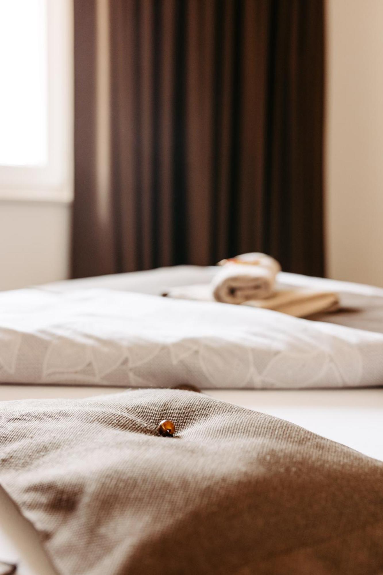 פטוי Hotel Murat מראה חיצוני תמונה